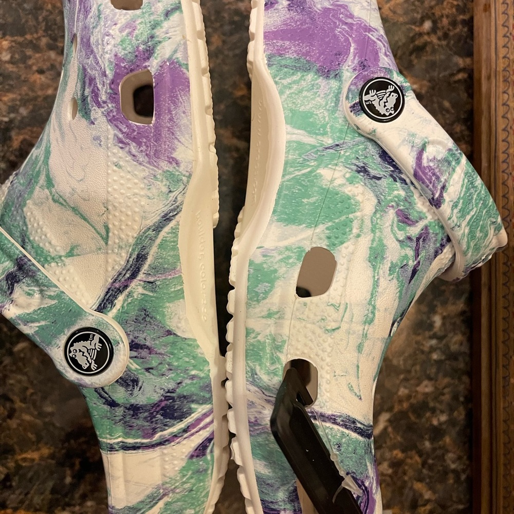 Crocs out of this world - Picture 6 of 8